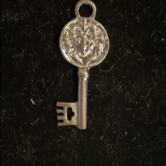 Retro 1990s St. Benedict 1.5” silver tone 3D key charm pendant with jump hoop - Picture 3 of 11